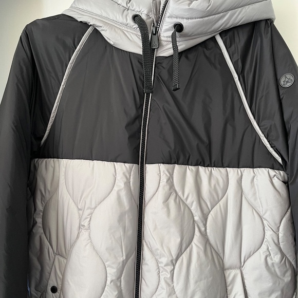 Junge coat. Champagne and Black. NWT - Picture 7 of 14